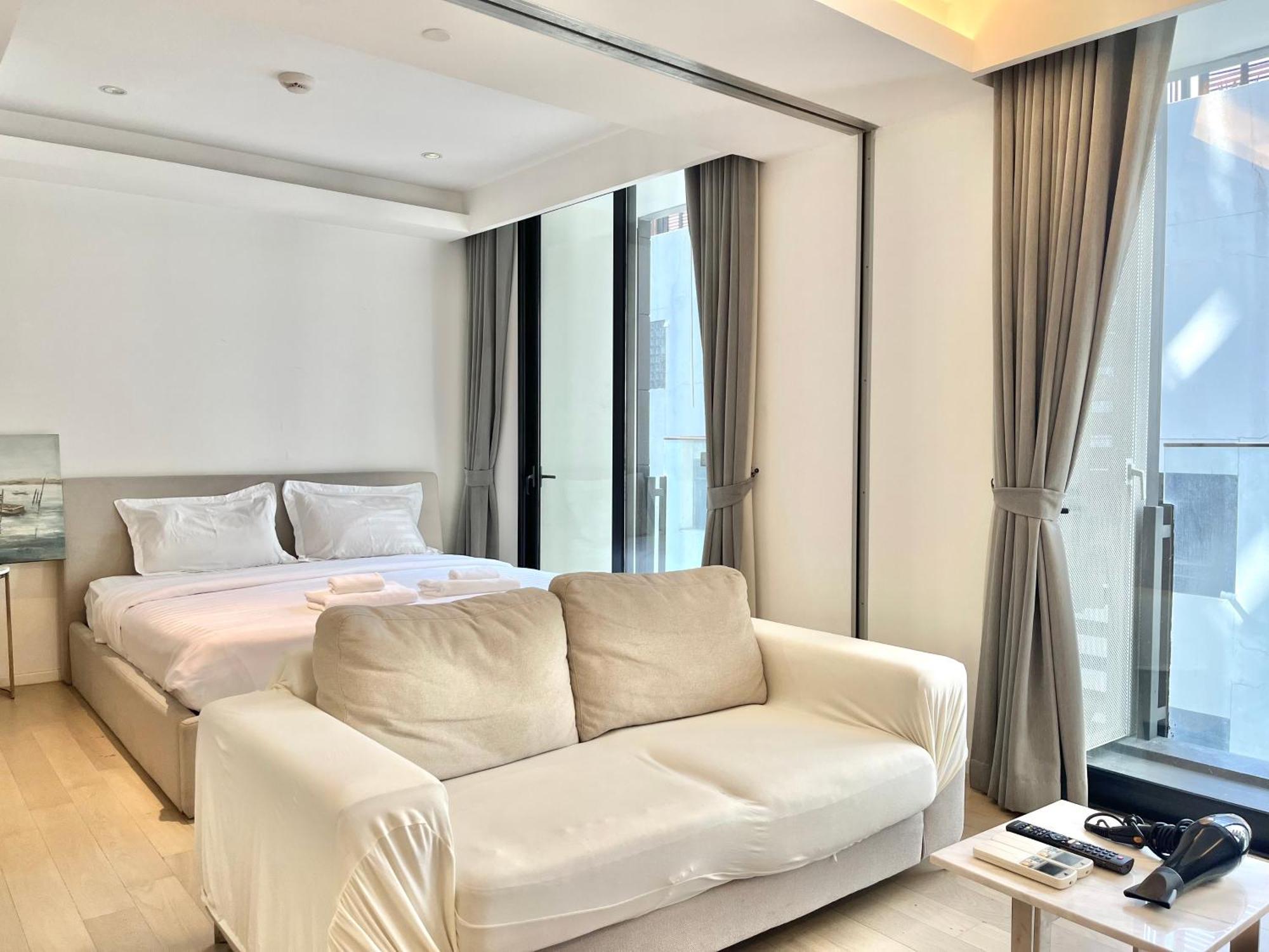 Апартаменти Sukhumvit 11#Luxury#Pool#Gym#Bts Nana&Mrt Sukhumvit#1Br#Max2Ppl Бангкок Екстер'єр фото